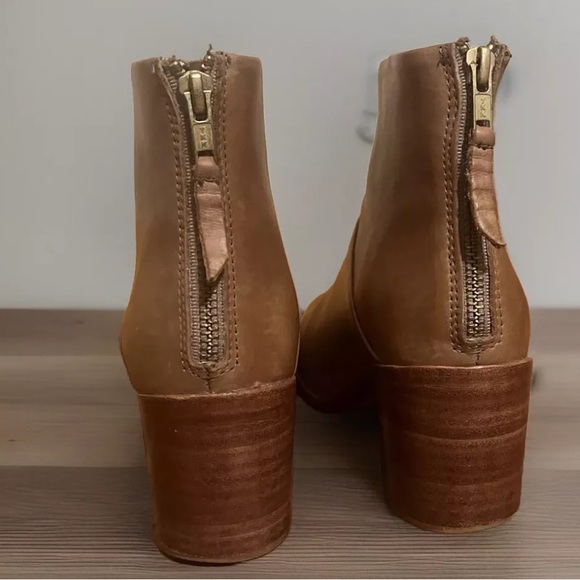 Nisolo Dari Shoes Womens Size 8 Brown Leather Back Zip Heeled Boot Almond Toe - Picture 4 of 5